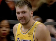 开云体育官方网站-太阳逆转湖人，东契奇刷新纪录的简单介绍