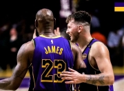 开云体育登录-快船鏖战湖人，西亚卡姆扛起全队的简单介绍