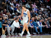 开云足球直播-关于凯尔特人B队翻盘76人，特雷杨一己之力扛起全队的信息