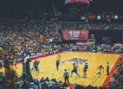 开云APP-班凯罗爆发，火箭生死战取胜鹈鹕，新星崛起与团队韧性的双重奏