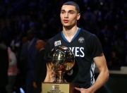 开云官方app入口-绝境重生，伦纳德率上海队上演惊天逆转，击碎广州队胜利曙光