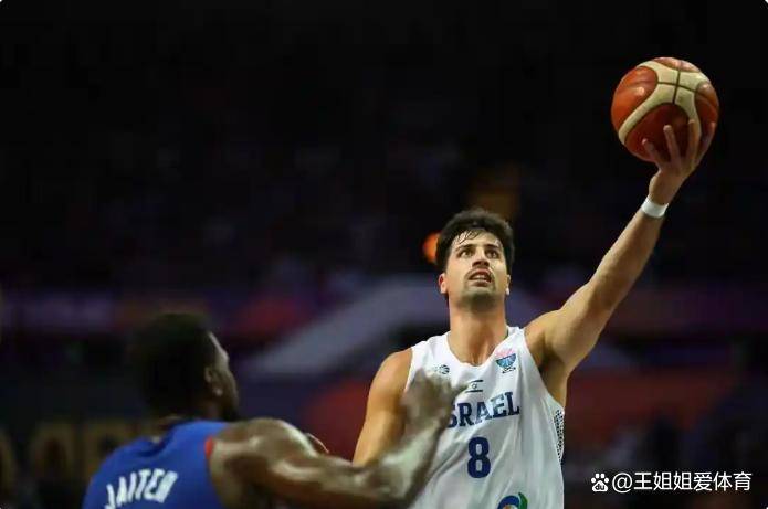 波兰乒乓球队逆转瑞典乒乓球队，奥恰洛夫制霸全场