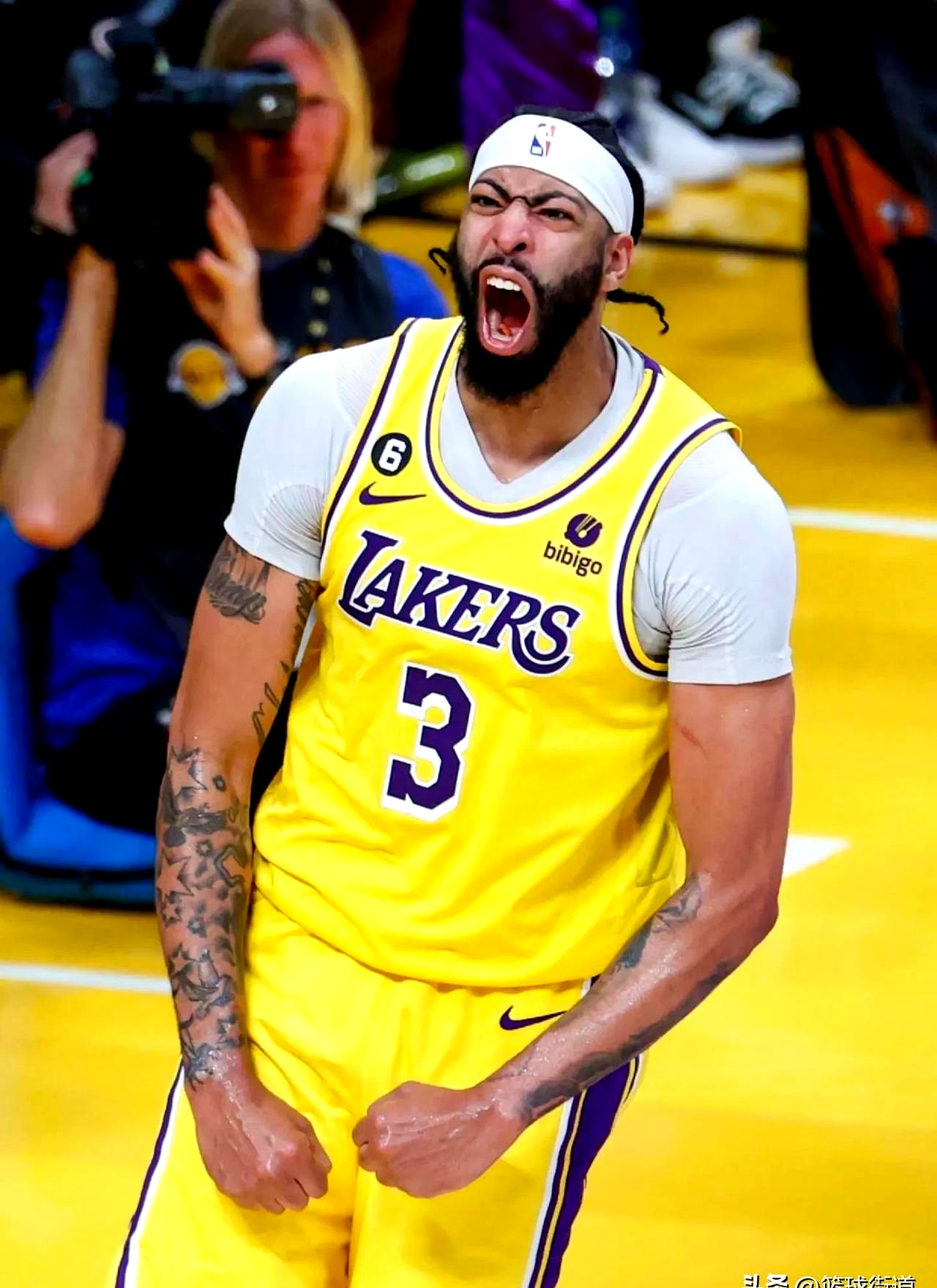 湖人险胜雄鹿B队，浓眉关键制胜的简单介绍