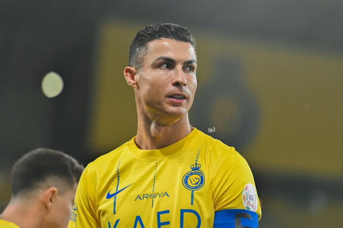 智利血洗哥伦比亚，C罗完成帽子戏法的简单介绍