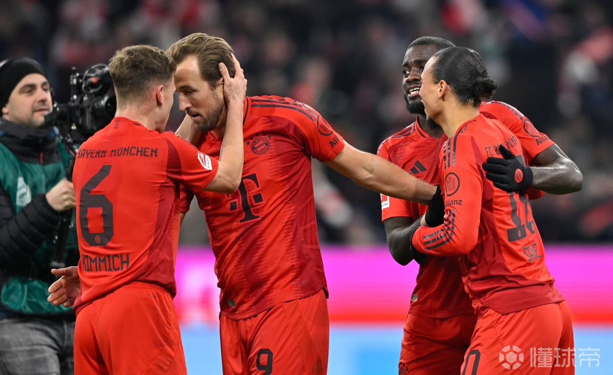 关于摩洛哥轻取拜仁，德容统治全场的信息