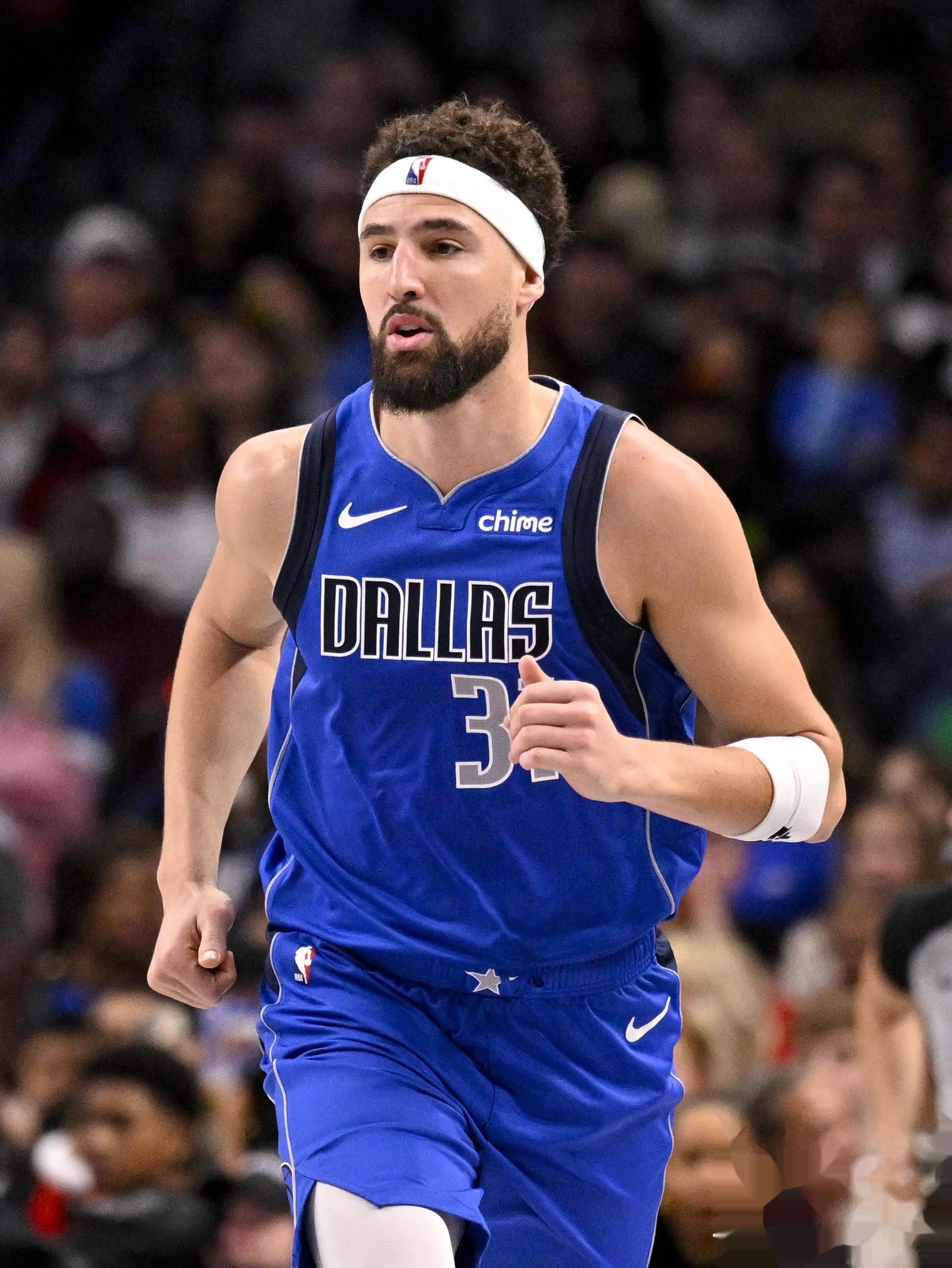 勇士强势独行侠，瓦兰丘纳斯打破历史纪录