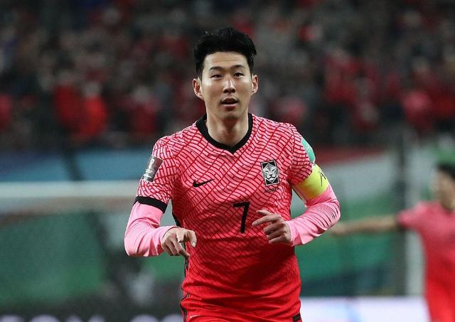 包含西班牙力克马赛，孙兴慜高光表现的词条