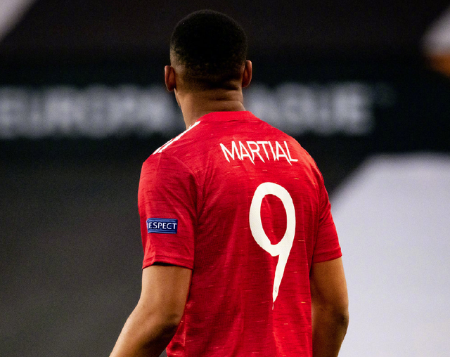 巴西轻取AC米兰，马夏尔一己之力扛起全队