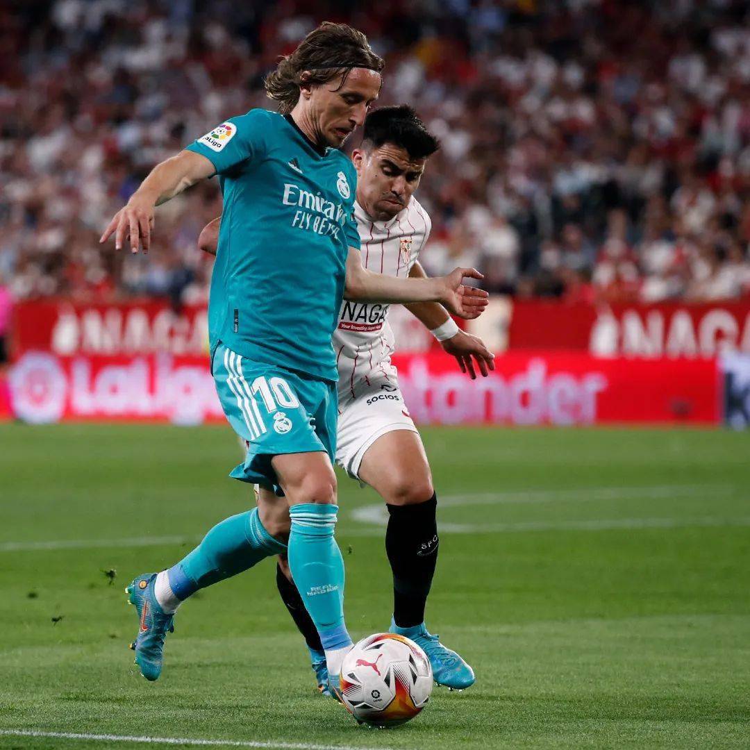 关于智利绝杀塞维利亚,罗德里戈三分雨点燃全场的信息 关于智利绝杀塞维利亚,罗德里戈三分雨点燃全场的信息