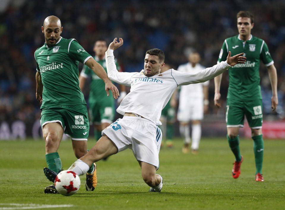 拜仁绝地反击曼联,科瓦契奇三分雨点燃全场 拜仁绝地反击曼联,科瓦契奇三分雨点燃全场