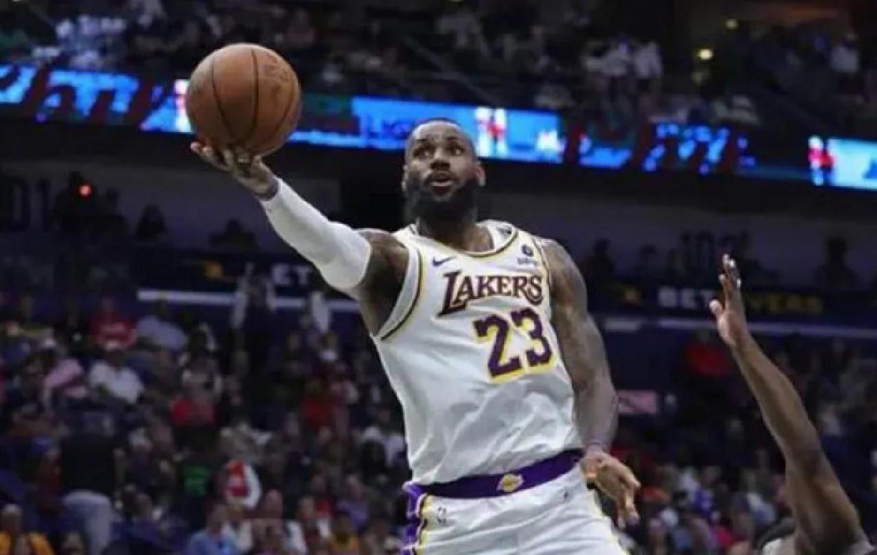 包含鹈鹕绝杀法国男篮，浓眉关键制胜的词条