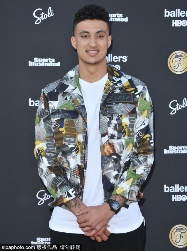 体育产业的暴利规则，引来无数球星的加入的简单介绍