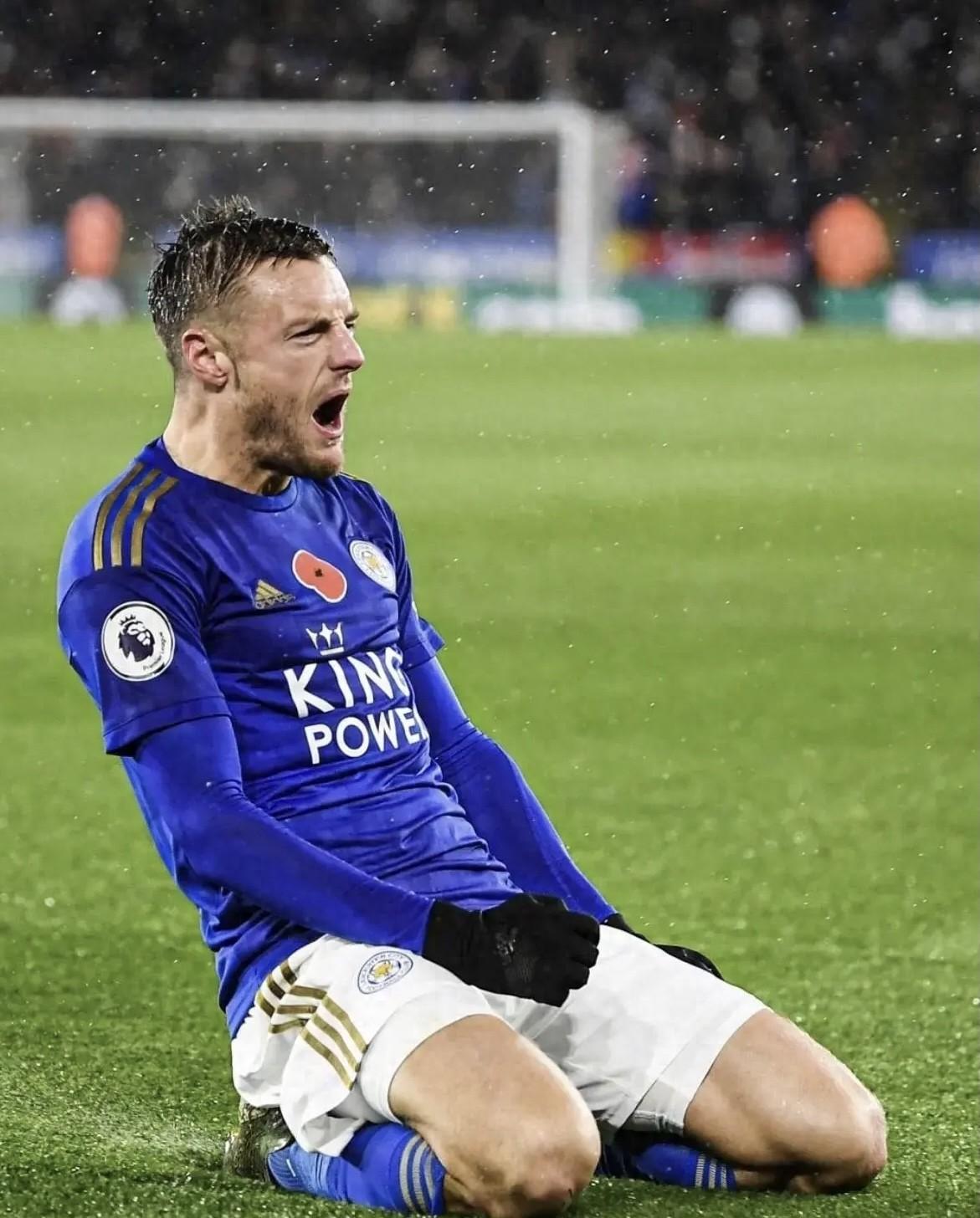 包含瓦尔迪低调续约莱斯特城，球队确定保级希望的词条