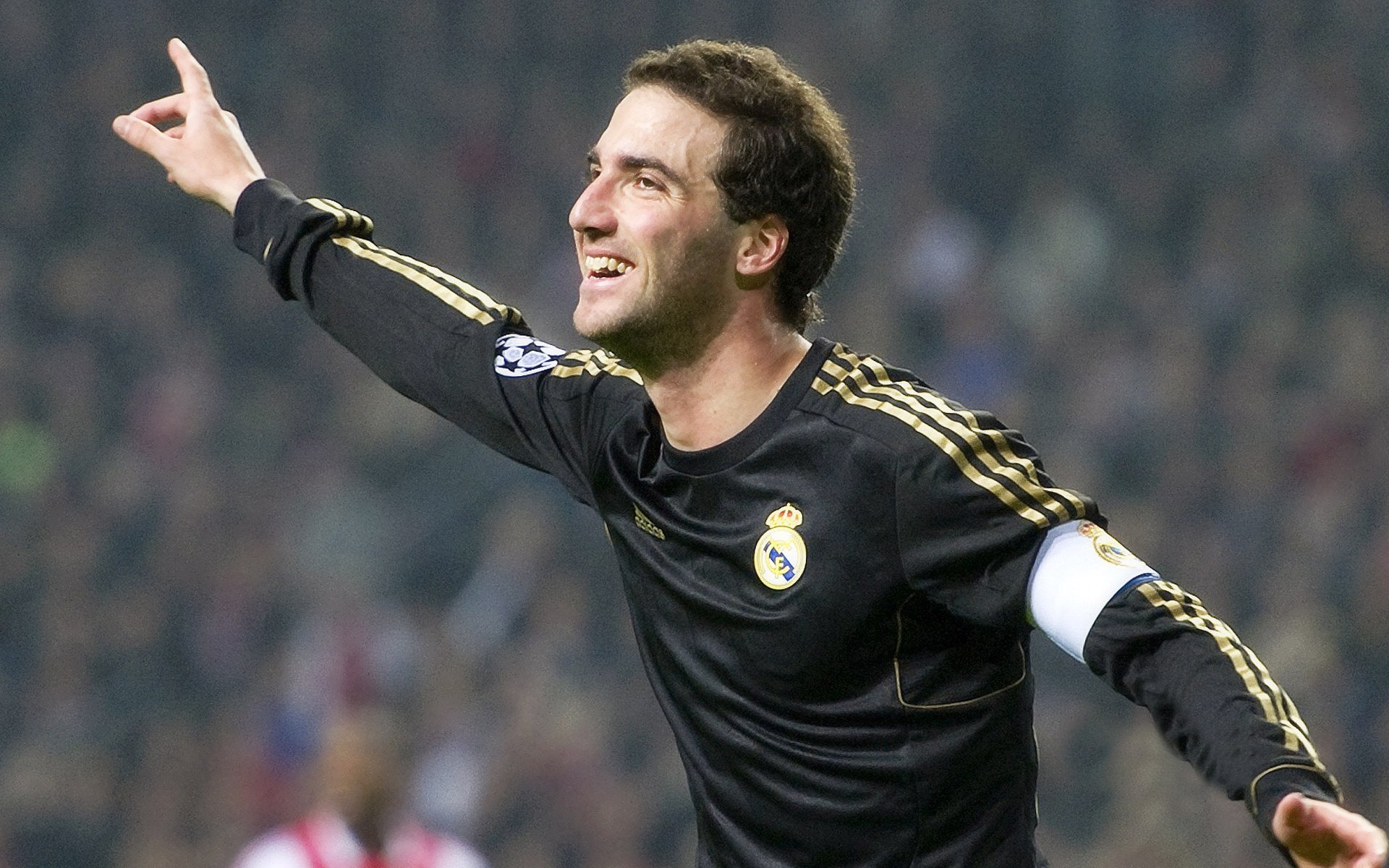 德甲争冠战，拜仁与多特的宿命对决，法国强行终结克罗地亚的启示