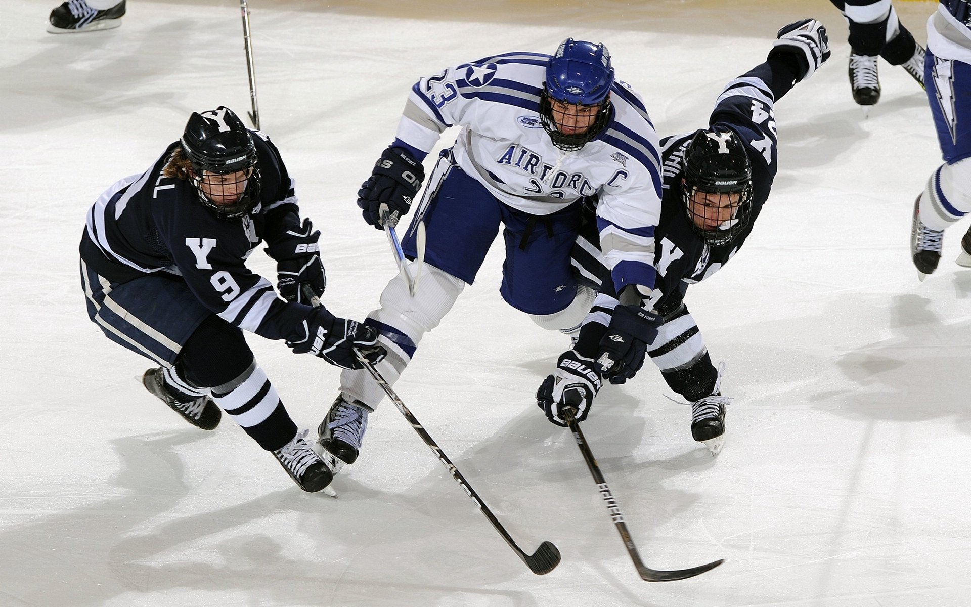 开拓者对阵新疆队，詹姆斯如何以节奏掌控者身份改写比赛