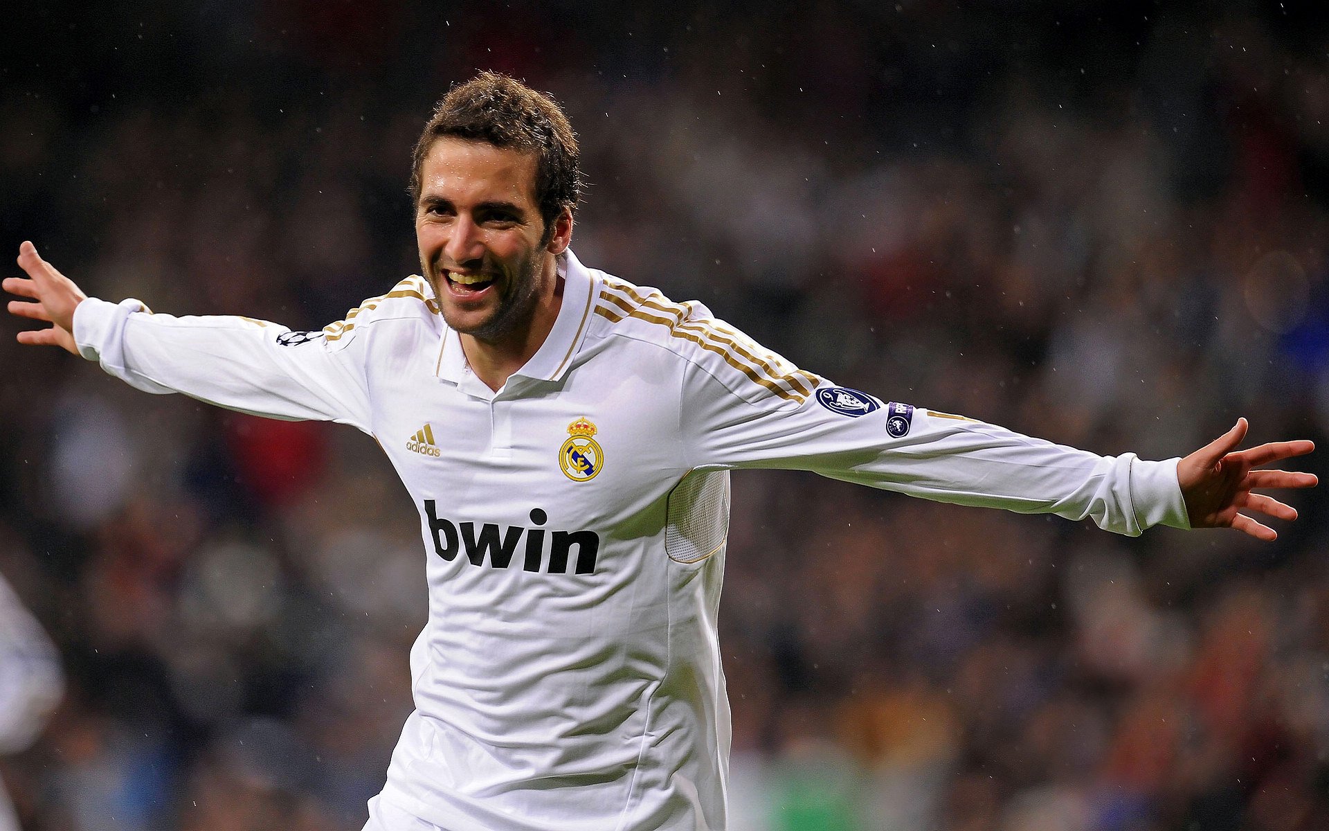 威廉姆斯引擎轰鸣，周冠宇统治全场，一场定义F1未来的碾压式胜利